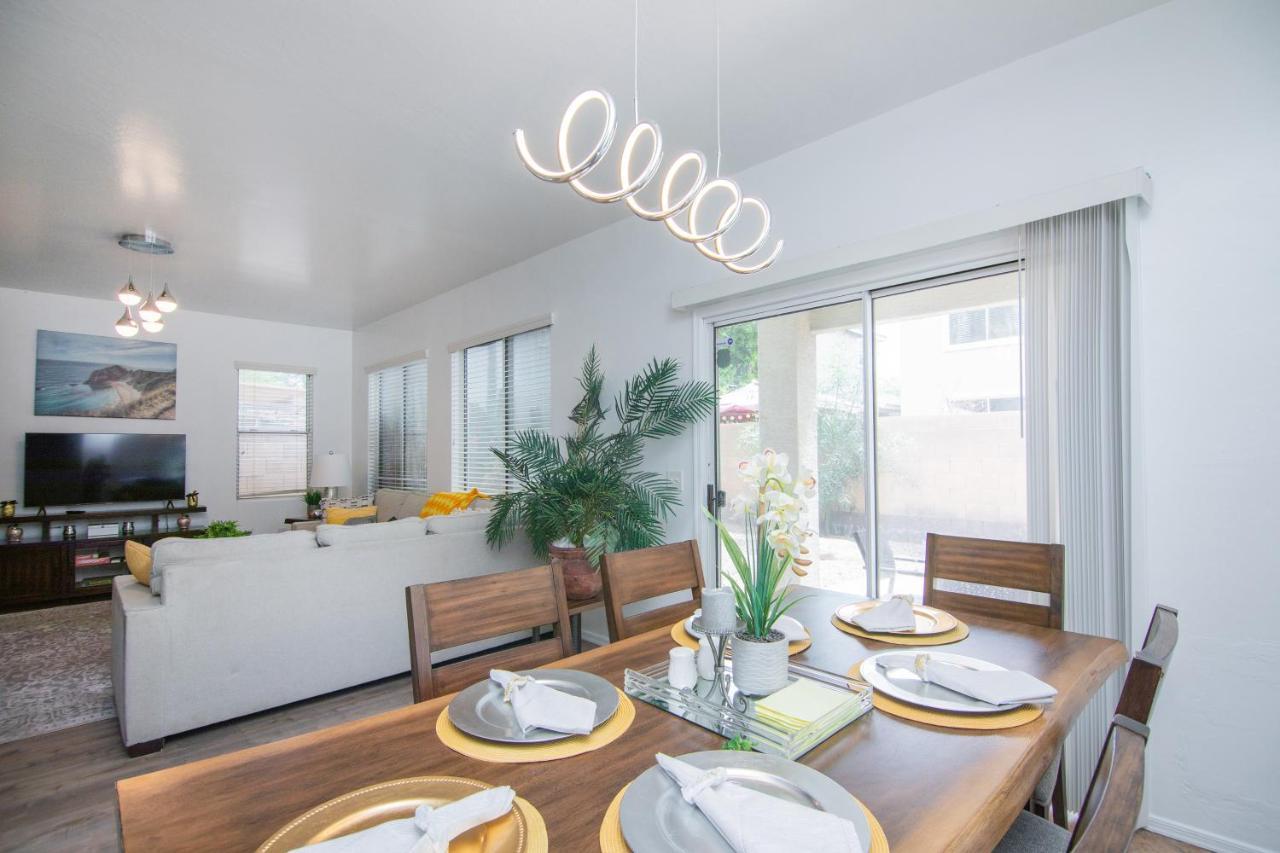 Stylish Home Phoenix - Low Rates Now! Exterior foto